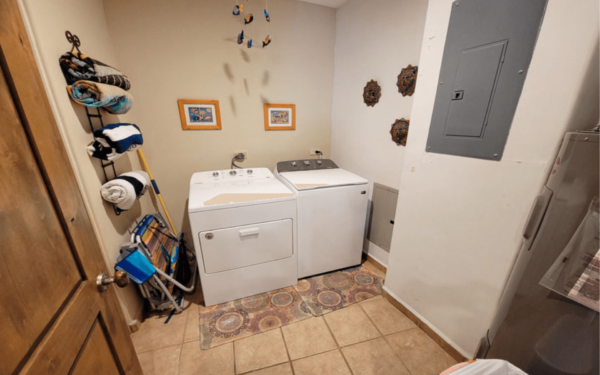 Rocky Point Real Estate Bella Sirena D-601 Laundry Room